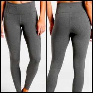 Athleta Salutation Stash Powervita Leggings XS Grey